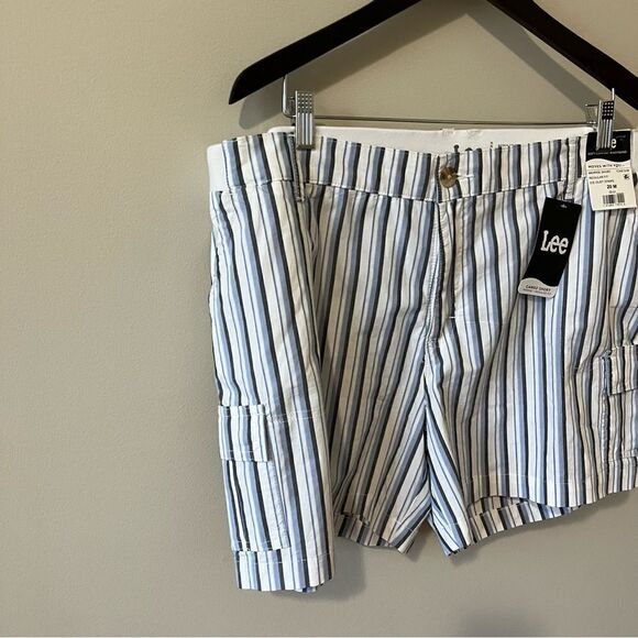 Lee Mid-Rise Stripe Short - Picture 2 of 9